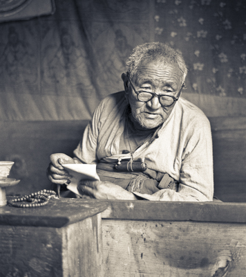 The great meditator Gomchen Gampala (1901–84).