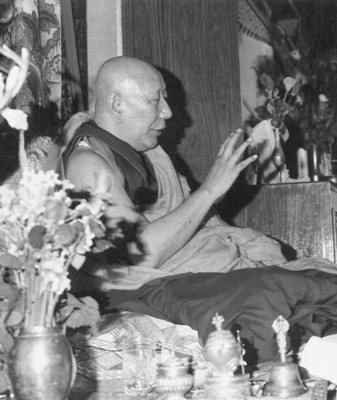 His Holiness Ling Rinpoche teaching at the First Enlightened Experience Celebration in 1982.