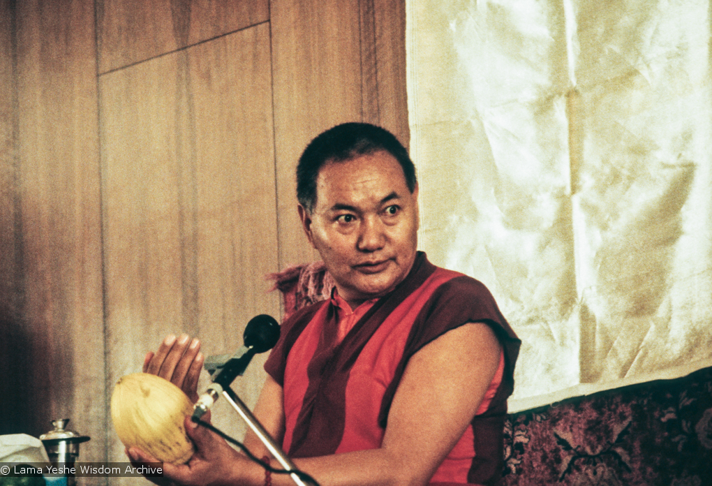 Lama Yeshe teaching in Geneva, 1983