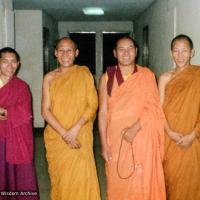 Rinpoche, Geshe Tengye, Lama, unknown monk, Bangkok, 1975